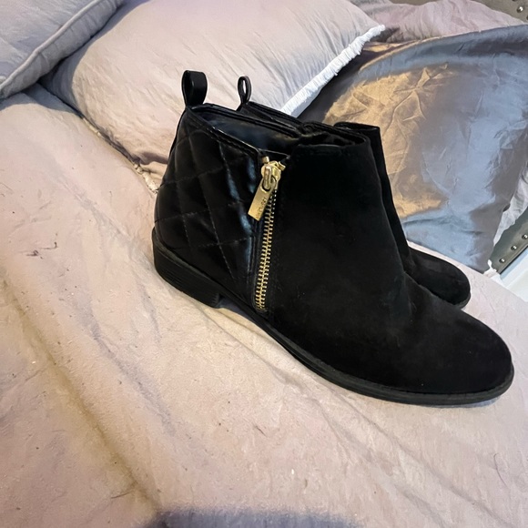 NINE WEST Black Boots - Picture 3 of 5